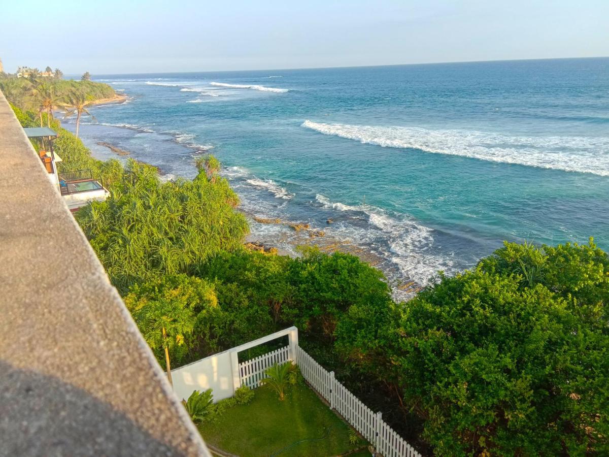 Ara Beach Resort Mirissa Dış mekan fotoğraf