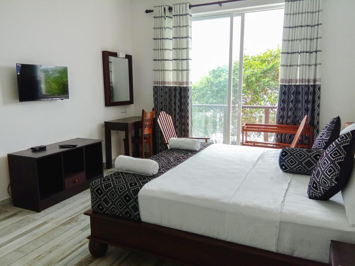 Ara Beach Resort Mirissa Dış mekan fotoğraf
