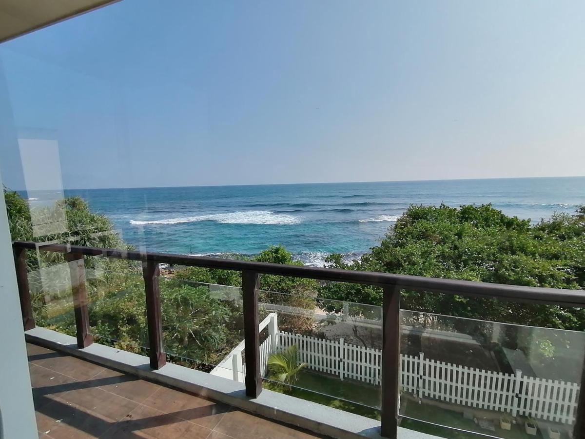 Ara Beach Resort Mirissa Dış mekan fotoğraf