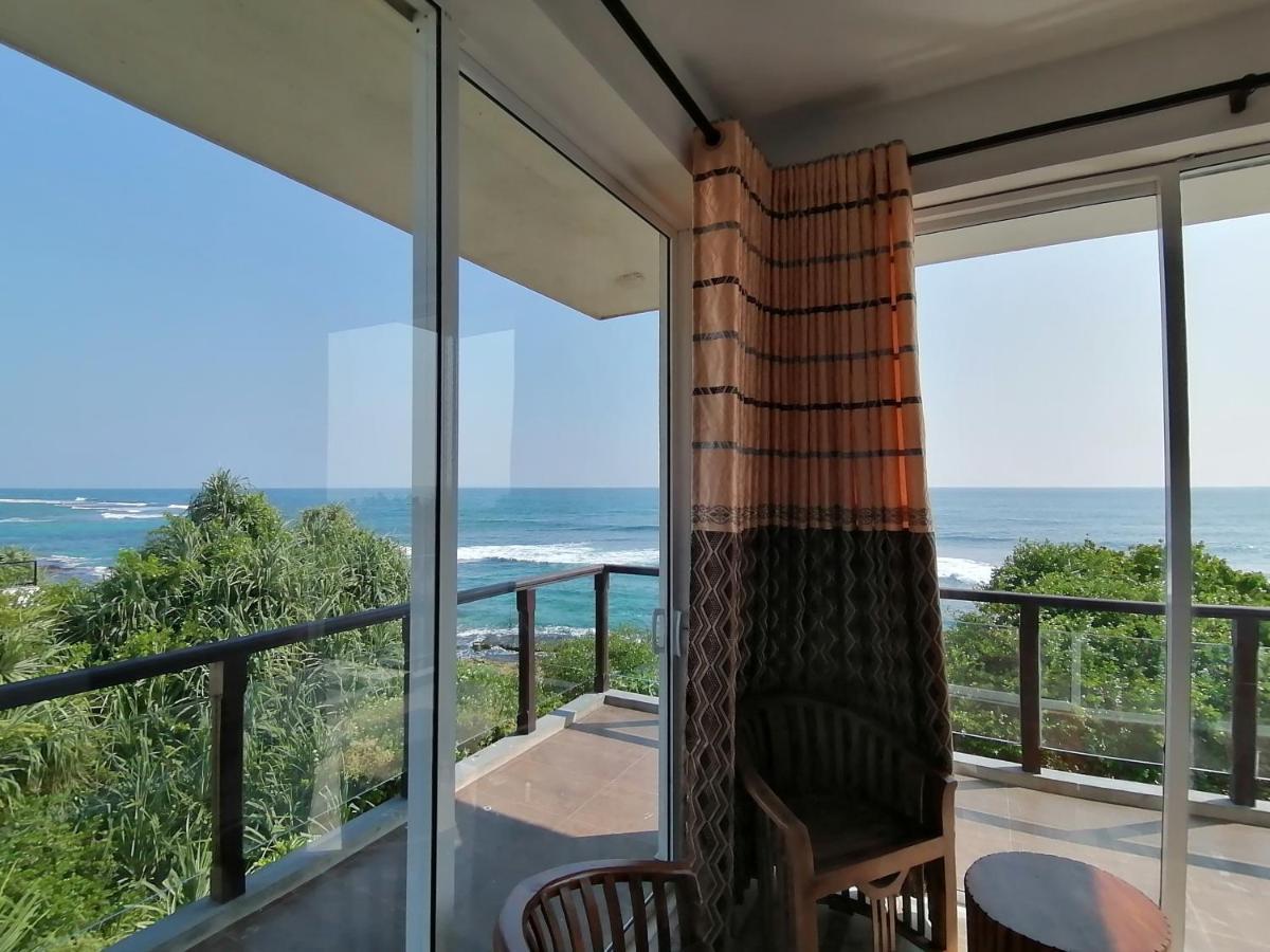 Ara Beach Resort Mirissa Dış mekan fotoğraf